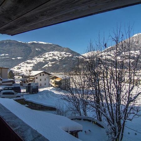 Beautiful Flat In Kaltenbach Near The Ski Areaアパートメント エクステリア 写真