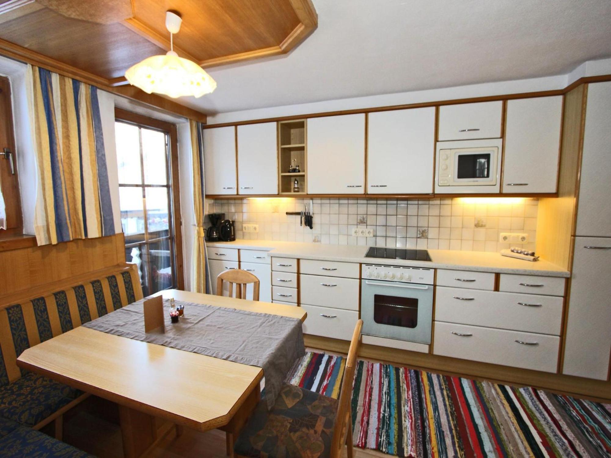 Beautiful Flat In Kaltenbach Near The Ski Areaアパートメント エクステリア 写真